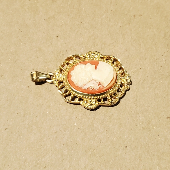 Vintage Cameo carnelian woman Cameo Pendant - Picture 4 of 12